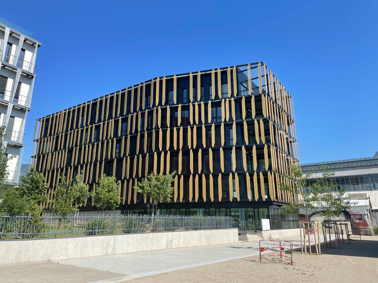 Bureau Grenoble 3878m² Location bureau Grenoble Isère OLBUR2109765 0